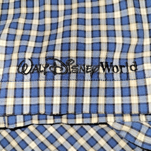 Walt Disney World Short Sleeve Button Down Men's Size Large Plaid Blue Beige - Picture 5 of 7